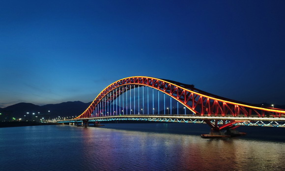 12_resize.jpg 12_resize.jpg