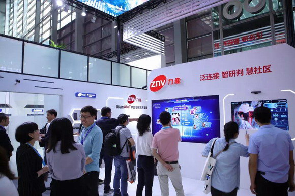 2_resize.jpg 2_resize.jpg